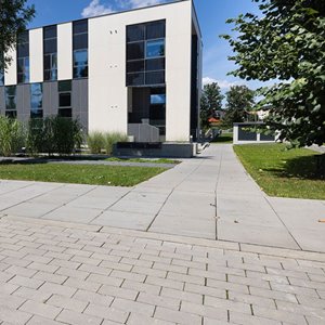 Bruk-Bet URBANIT gr. 8 cm, COLOR szary