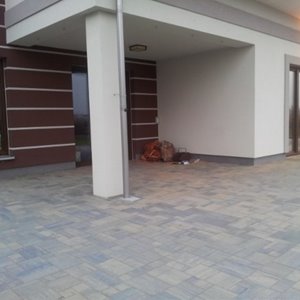 Aranżacja podjazdu z kostki Wenecja - Galeria Kostki