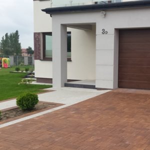 Aranżacja podjazdu z kostki Wenecja - Galeria Kostki