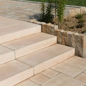 Bruk-Bet BLOKI SCHODOWE TRAWERTYN