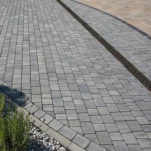 Bruk-Bet LOGO gr. 6 cm, COLOR-MIX hydrostop