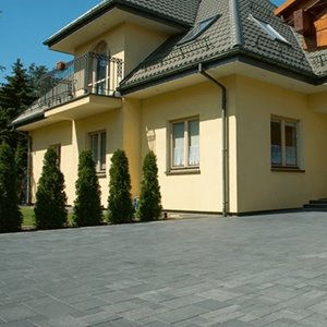 Aranżacja podjazdu z kostki Wenecja - Galeria Kostki